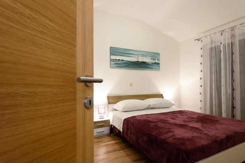 Apartment In Seget Vranjica With Sea View, Terrace, Air Conditioning, Wifi 5142-4