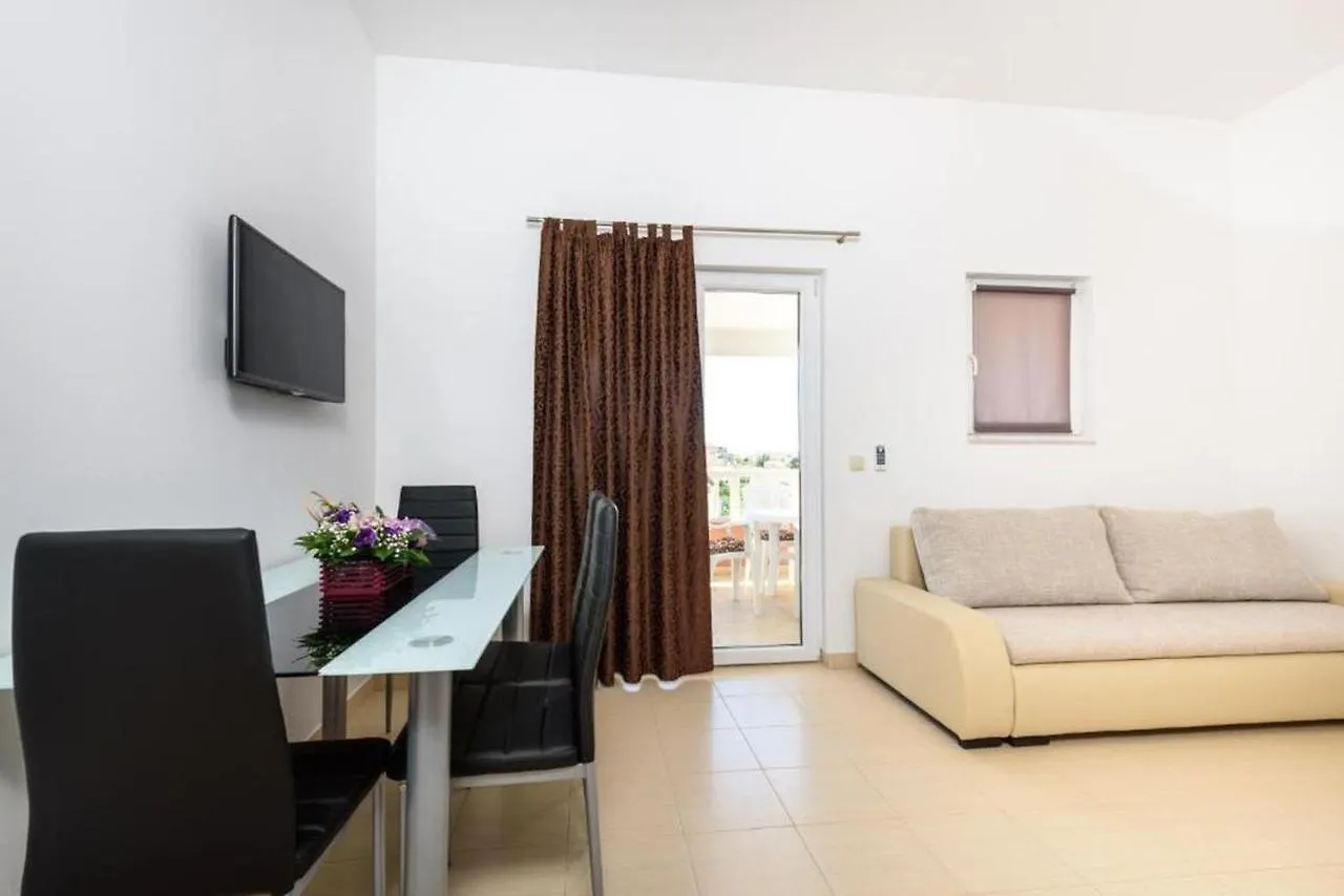 Apartment In Seget Vranjica With Sea View, Terrace, Air Conditioning, Wifi 5142-4