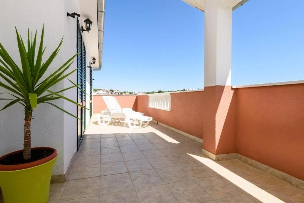 Apartment In Seget Vranjica With Sea View, Terrace, Air Conditioning, Wifi 5142-4
