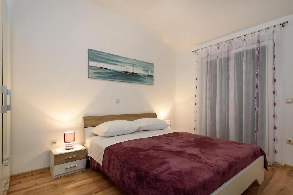 Apartment In Seget Vranjica With Sea View, Terrace, Air Conditioning, Wifi 5142-4