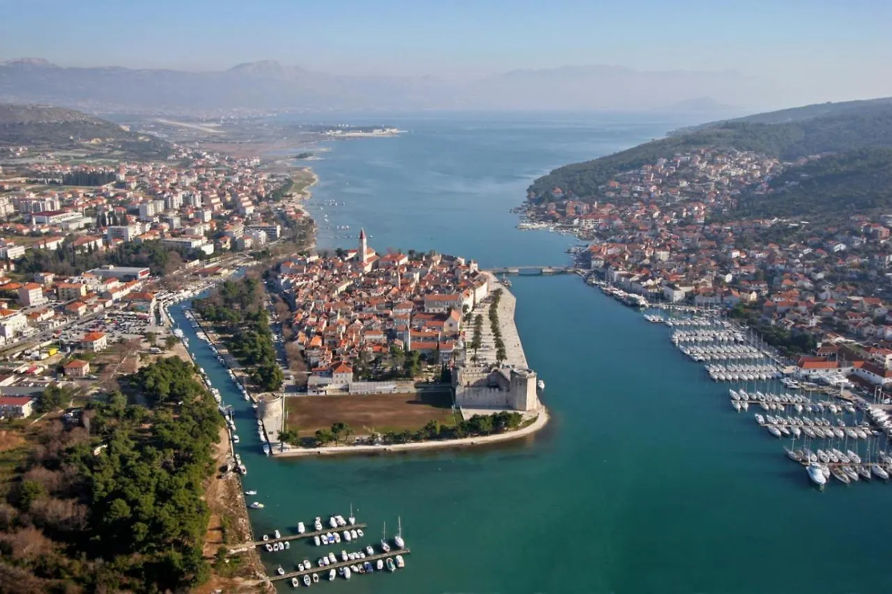 Apartment In Seget Vranjica With Sea View, Terrace, Air Conditioning, Wifi 5142-4 location
