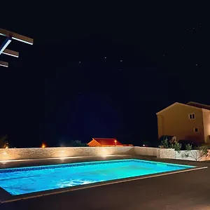 Zaja Apartman